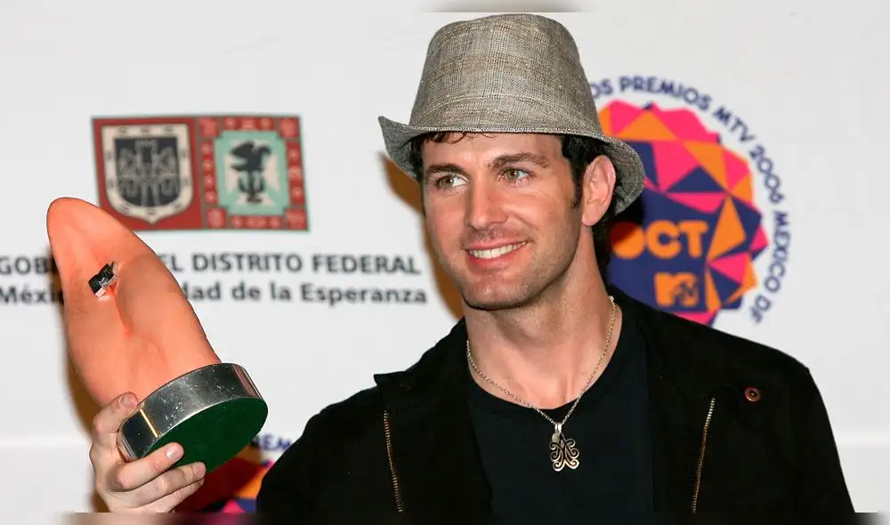 Acusan al cantante Axel por presunto abuso sexual Acusan al cantante Axel por presunto abuso sexual