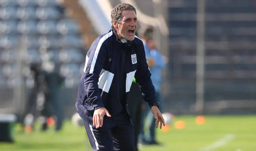 Alianza Lima: Mario Salas y la vez que también logró un triunfo con Sporting Cristal fuera de las canchas.