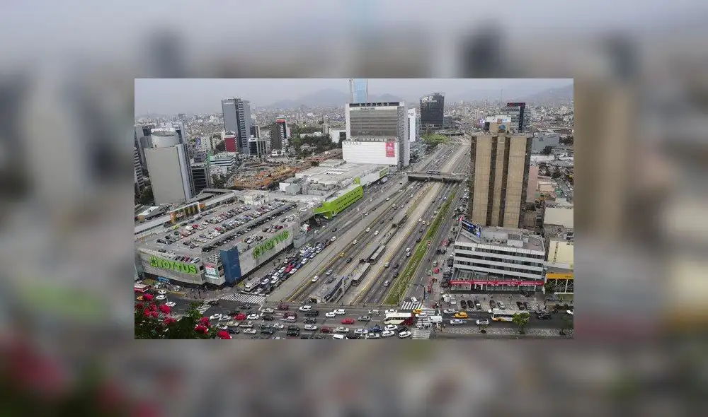 El país crecerá 3,8% y no 4,8% por efectos del caso Odebrecht El país crecerá 3,8% y no 4,8% por efectos del caso Odebrecht