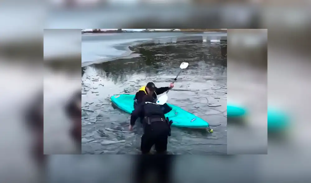 Desliza las imágenes para observar el rescate que realizó un policía tras ingresar a aguas congeladas para salvar a un perro.