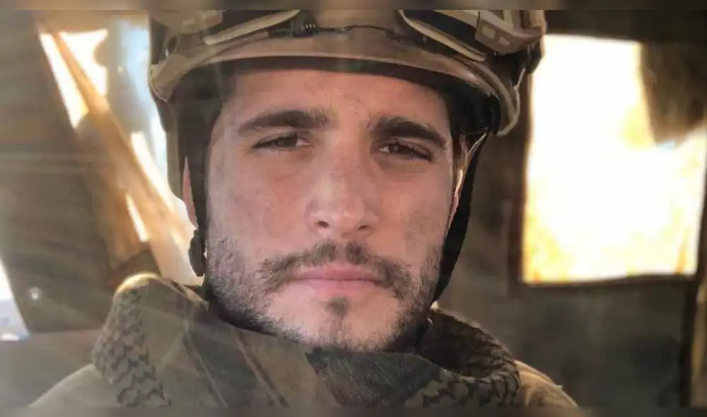 Diego Boneta es captado con modelo chilena tras rumores de un romance [FOTOS]