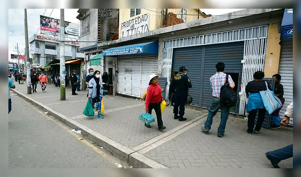 a medias. Plataforma del Avelino atenderá hasta las 12:00 h. a medias. Plataforma del Avelino atenderá hasta las 12:00 h.