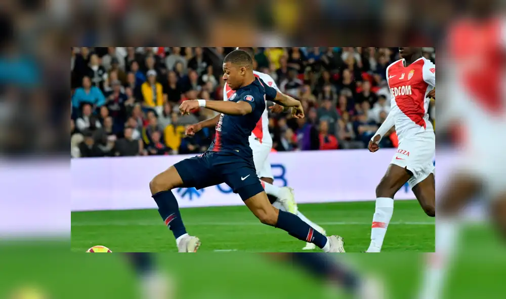 Luis Advíncula pierde récord de velocidad por culpa de crack mundial