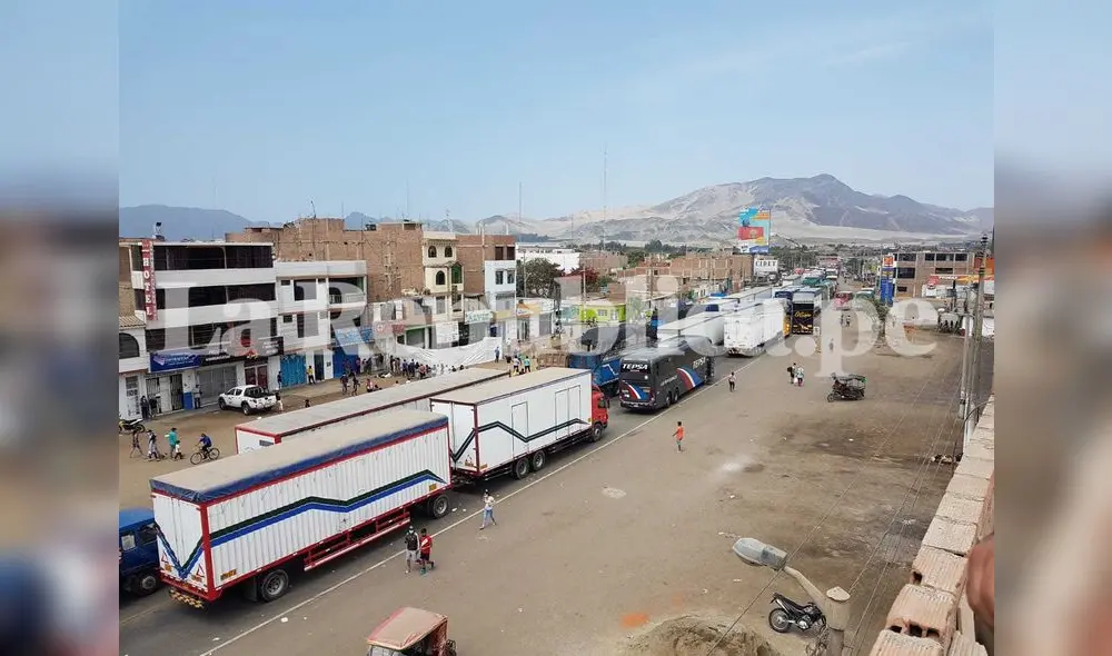 Algunos transportistas han optado por rematar su mercadería.Foto: Jaime Mendoza/La República Algunos transportistas han optado por rematar su mercadería.Foto: Jaime Mendoza/La República