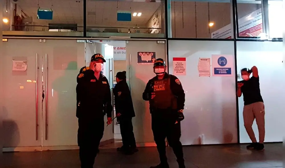 PNP reprimió a manifestantes en avenida Abancay. Foto: Deysi Portuguez / URPI-GLR