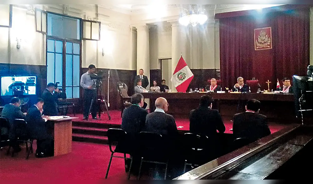 Fiscal de los Cuellos Blancos se pasa al equipo de Keiko Fujimori Fiscal de los Cuellos Blancos se pasa al equipo de Keiko Fujimori