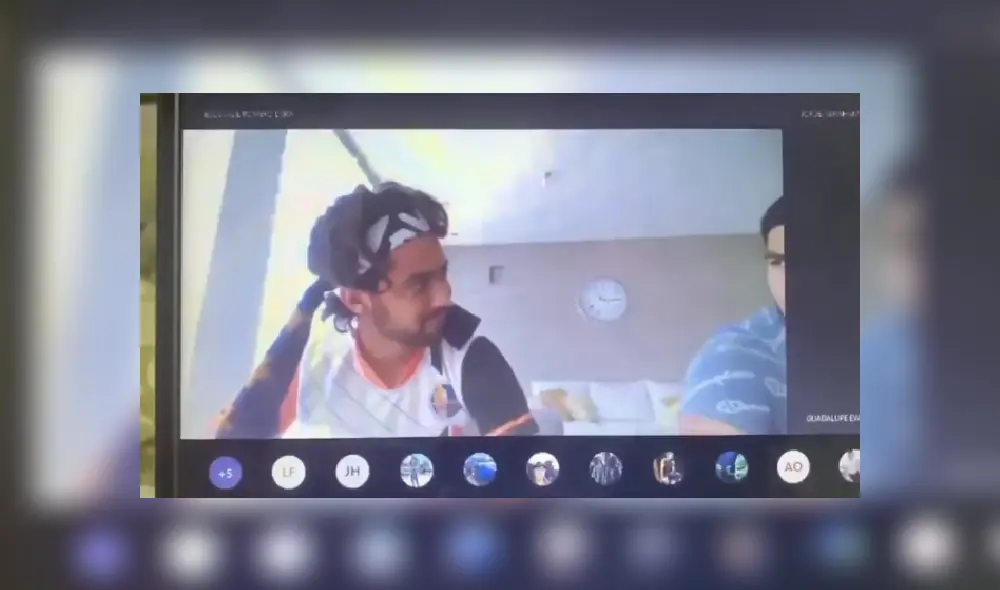 Desliza las imágenes para ver más detalles sobre esta graciosa escena que es viral en Facebook.