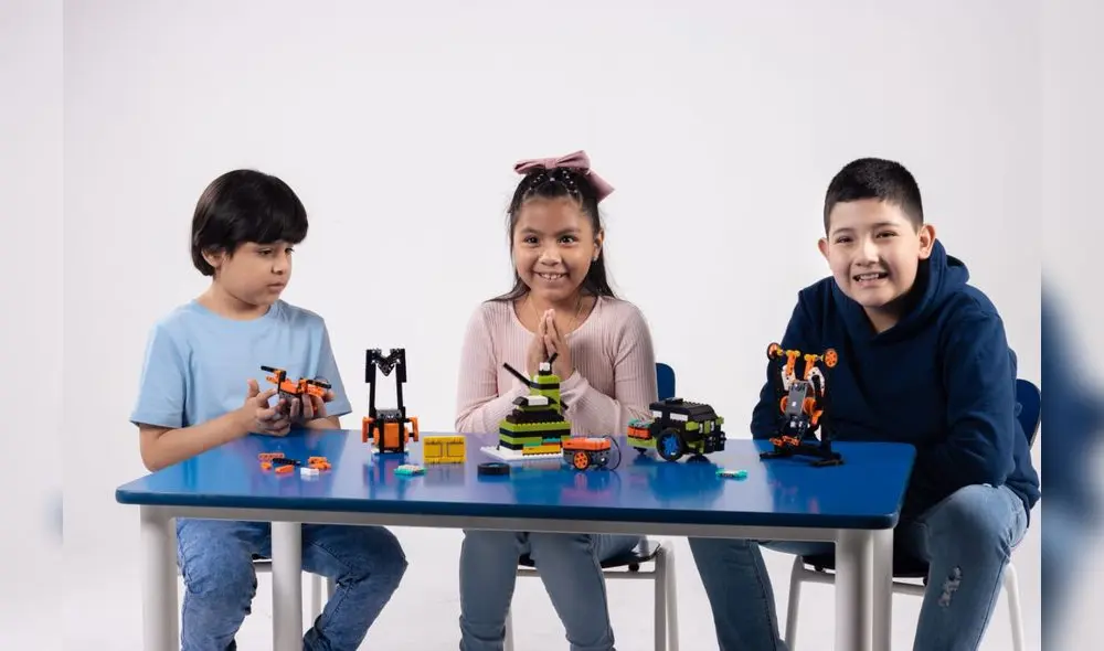 Los kits Itty Bitty Buggy e Itty Bitty City  se basan en la metodología STEAM para que los niños puedan aprender electrónica y programación. Foto: Intecnia Corp.