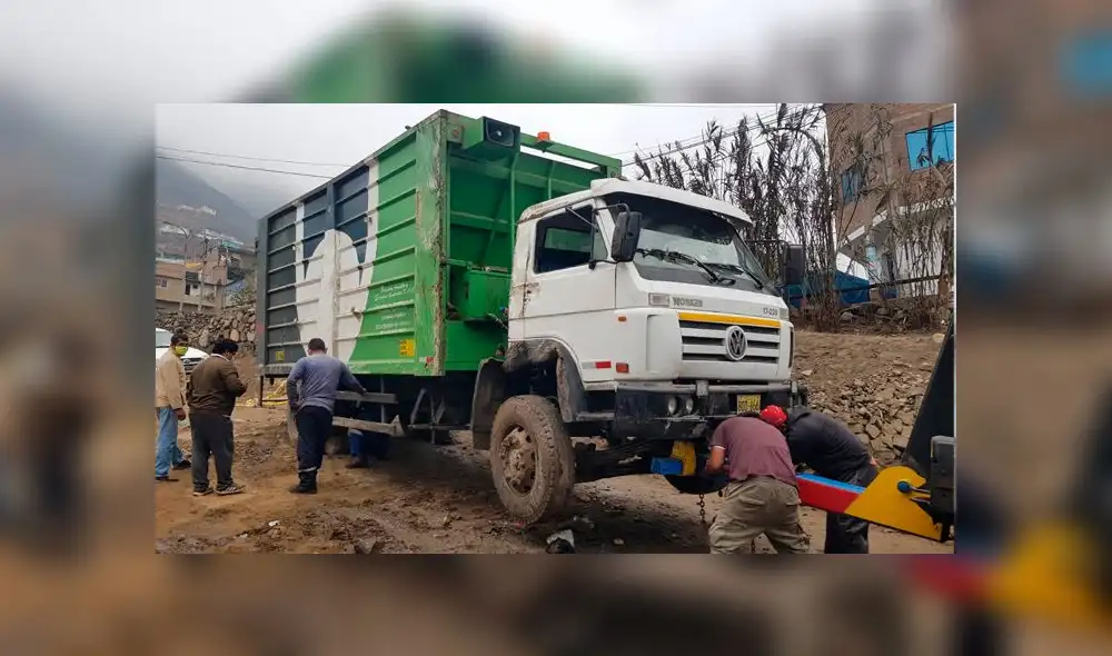 El camión recolector de basura pertenece a la empresa Industrias Arguelles. Foto: Luis Villanueva/URPI-GLR.