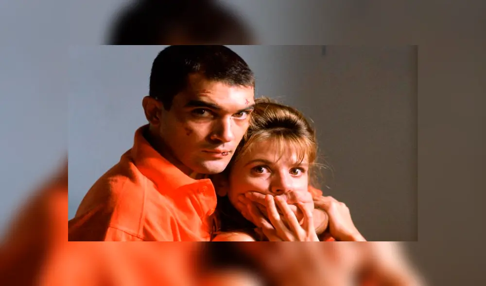 La película clásica de Átame salió en 1990 y tuvo 15 nominaciones en los Premios Goya, pero no llegó a ganar ningún galardón. Foto: Captura.