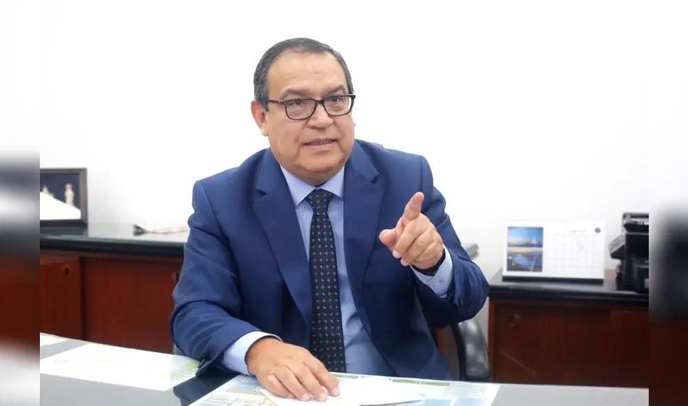 Ministro Otárola aduce que Fuerzas Armados dan apoyo logístico a la policía. Ministro Otárola aduce que Fuerzas Armados dan apoyo logístico a la policía.