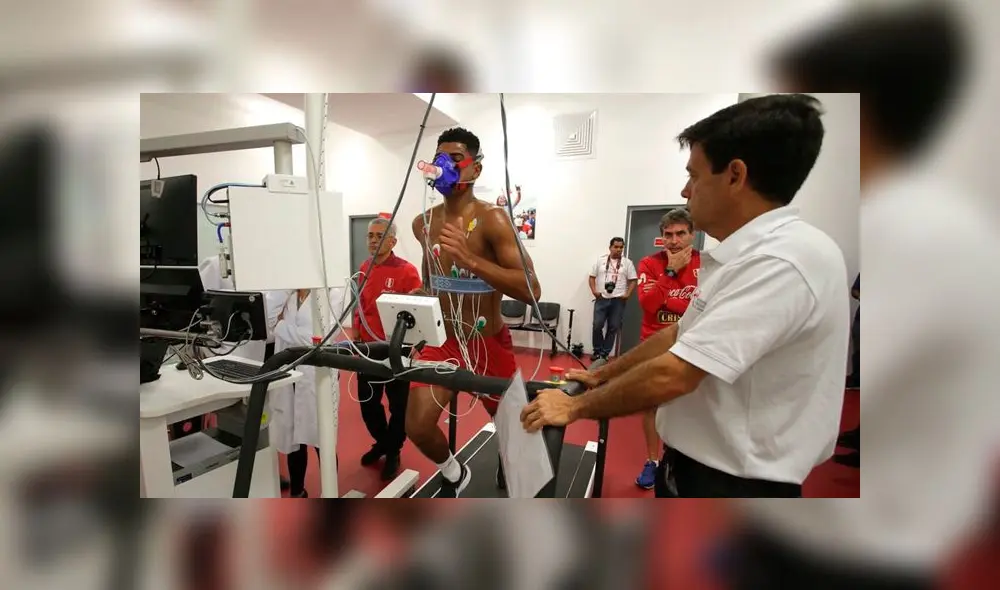 Selección peruana realiza entrenamientos de oxígeno