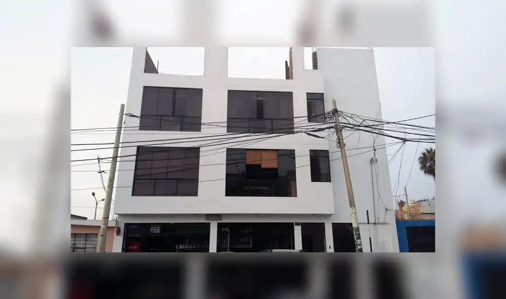 #YoDenuncio: alarma por poste de telefonía a punto de caer frente a colegio #YoDenuncio: alarma por poste de telefonía a punto de caer frente a colegio