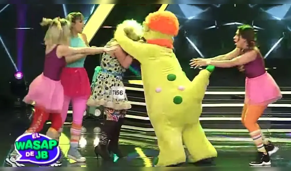 Karina Rivera en “shock” por imitación de Dayanita junto a entrañable personaje 