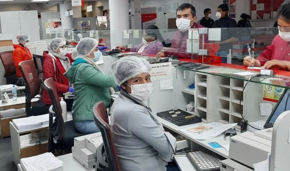 Las mejoras salariales beneficiarán a 565.000 trabajadores de la planilla estatal. Foto: Andina