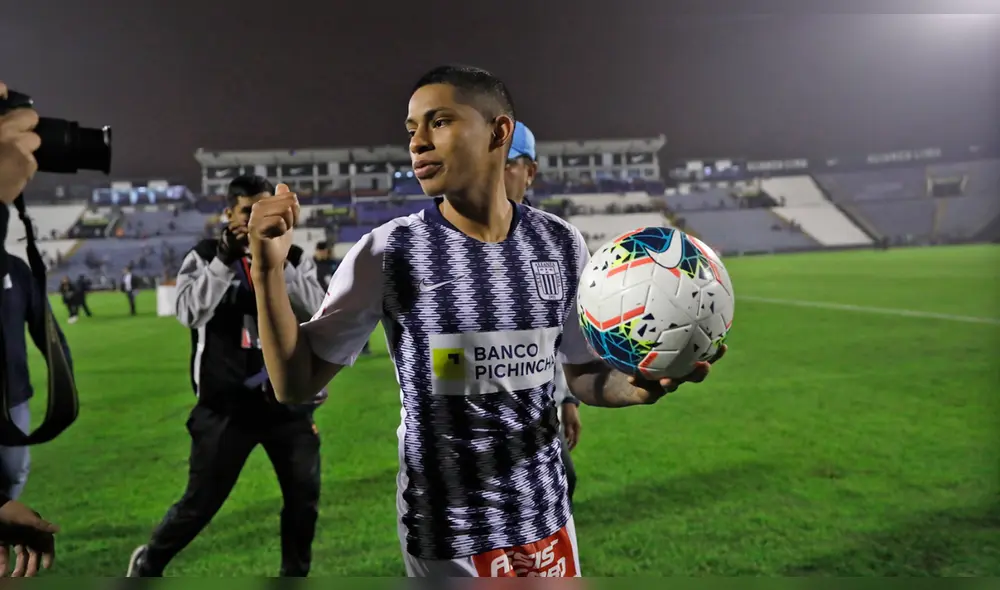 Alianza Lima: ofertas por Kevin Quevedo llegan desde Europa. Su padre estará viajando a Italia para reunirse con presidente de un club de ese país. Alianza Lima: ofertas por Kevin Quevedo llegan desde Europa. Su padre estará viajando a Italia para reunirse con presidente de un club de ese país.