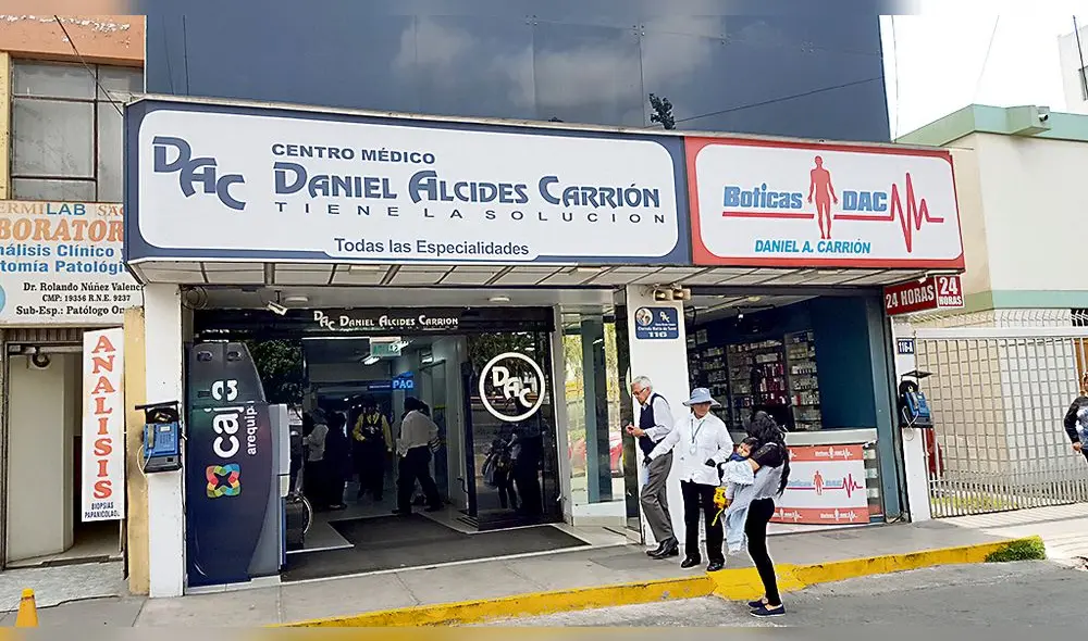 Encuentran en la calle desechos hospitalarios de policlínico Alcides Carrión en Arequipa Encuentran en la calle desechos hospitalarios de policlínico Alcides Carrión en Arequipa