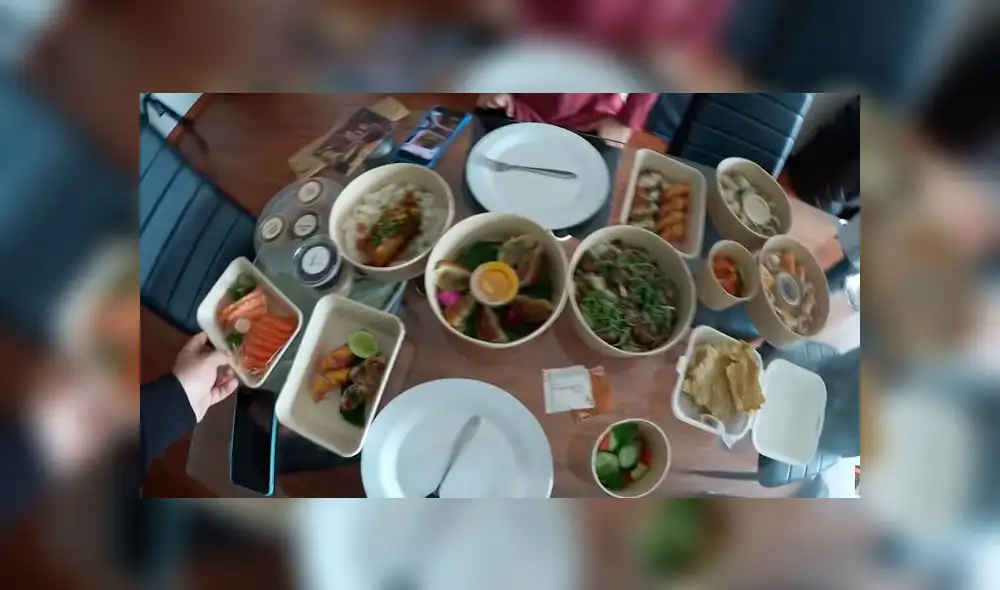 Desliza las imágenes para ver lo que contiene este lujoso platillo que es ofrecido por un restaurante peruano. Foto: El Cholo Mena/YouTube