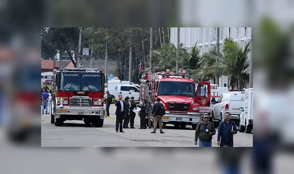 Las primeras imágenes del atentado con coche bomba en escuela policial de Bogotá [FOTOS]