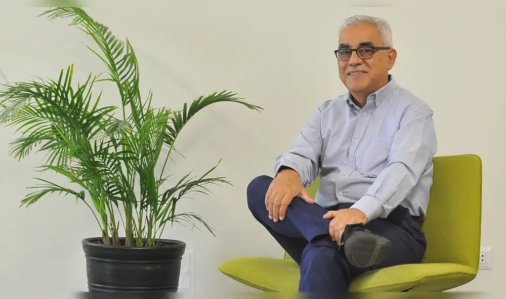 “La felicidad es la distancia entre lo que deseas y lo que tienes”