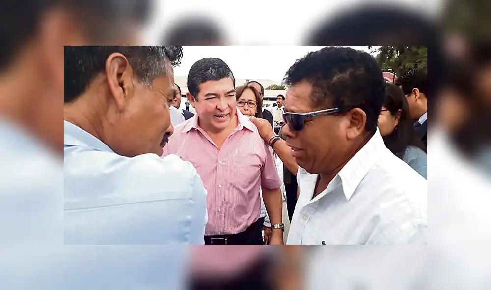 Tacna: Omar Jiménez se despide de trabajadores entre abrazos 