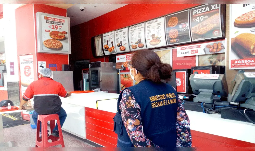 Fiscalía y Municipalidad de Chiclayo intervinieron esta tarde tiendas de Real Plaza.