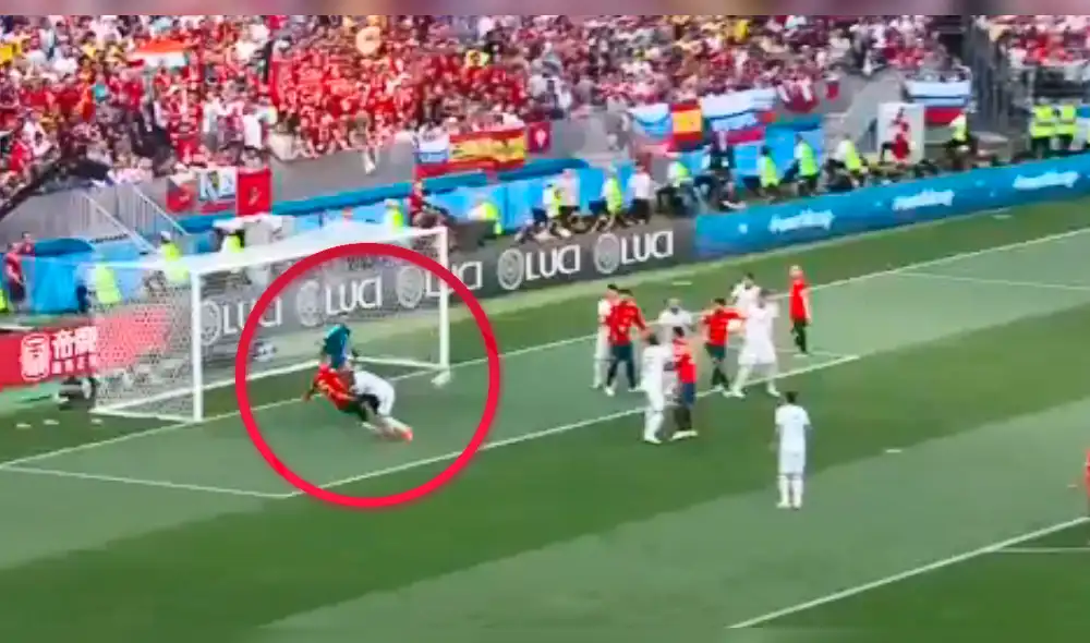 España vs Rusia: autogol de Ignashevich para el 1-0 [VIDEO] 