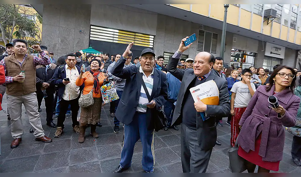 El Gobierno hace confianza sobre cinco proyectos de la reforma política