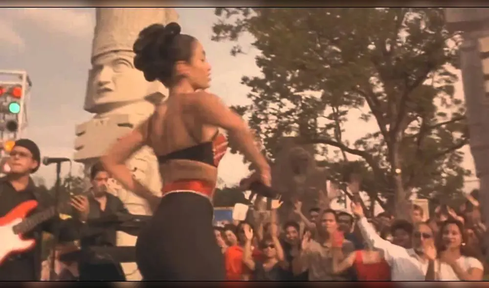 López fue nominada al Globo de Oro como Mejor Actriz por su papel protagónico. López fue nominada al Globo de Oro como Mejor Actriz por su papel protagónico.