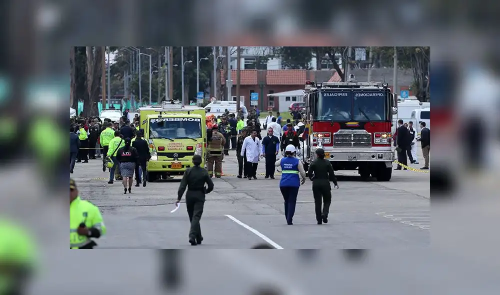 Las primeras imágenes del atentado con coche bomba en escuela policial de Bogotá [FOTOS]