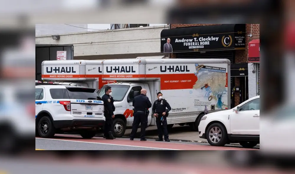 Camionetas de mudanza transportaban cuerpos en descomposición. (Foto: Captura Telemundo) Camionetas de mudanza transportaban cuerpos en descomposición. (Foto: Captura Telemundo)