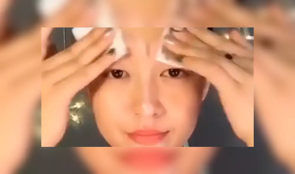 YouTube viral: bella aeromosa asiática revela su radical cambio al quitarse el maquillaje [VIDEO]