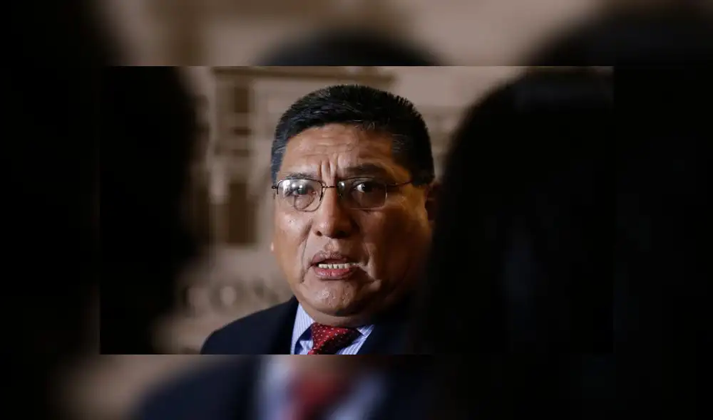 Mantilla insiste en que Subcomisión de Acusaciones debe continuar pese a disolución