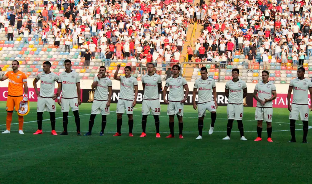 Universitario recibió dura sanción económica y resta de puntos por parte de la Comisión de Licencias de la FPF. (FOTO: Universitario).