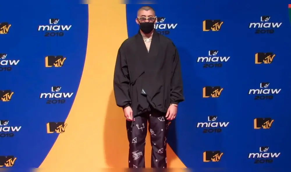 Bad Bunny se lleva el premio más importante de los MTV Miaw 2019