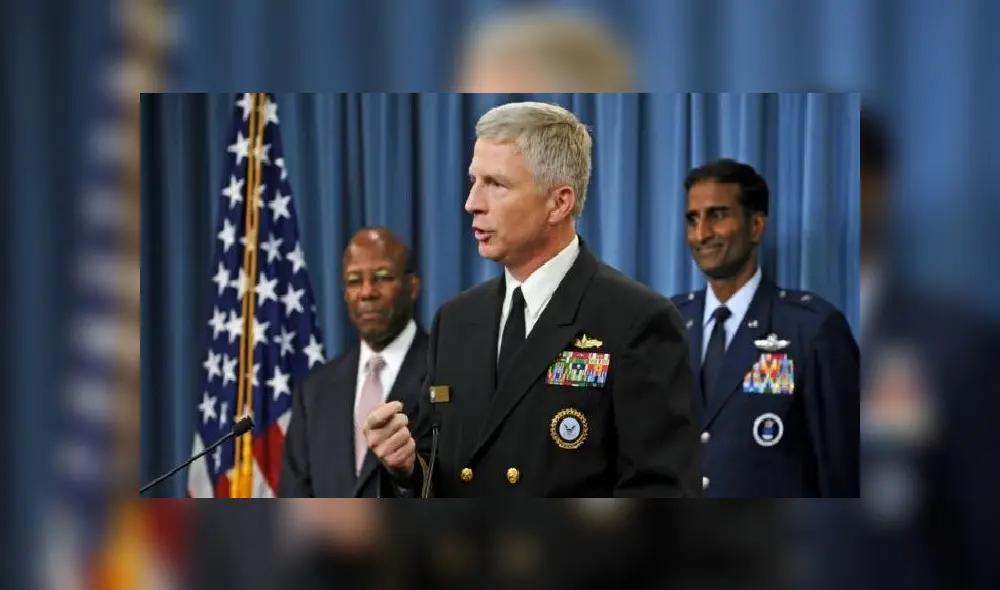 Neonatal nurse Layla Bridges cares for a premature baby in the Neonatal Intensive Care Unit at the Lancashire Women and Newborn Centre at Burnley General Hospital in Burnley, north-west England on May 15, 2020, as national health service (NHS) staff in Britain fight the novel coronavirus COVID-19 pandemic. (Photo by HANNAH MCKAY / POOL / AFP)