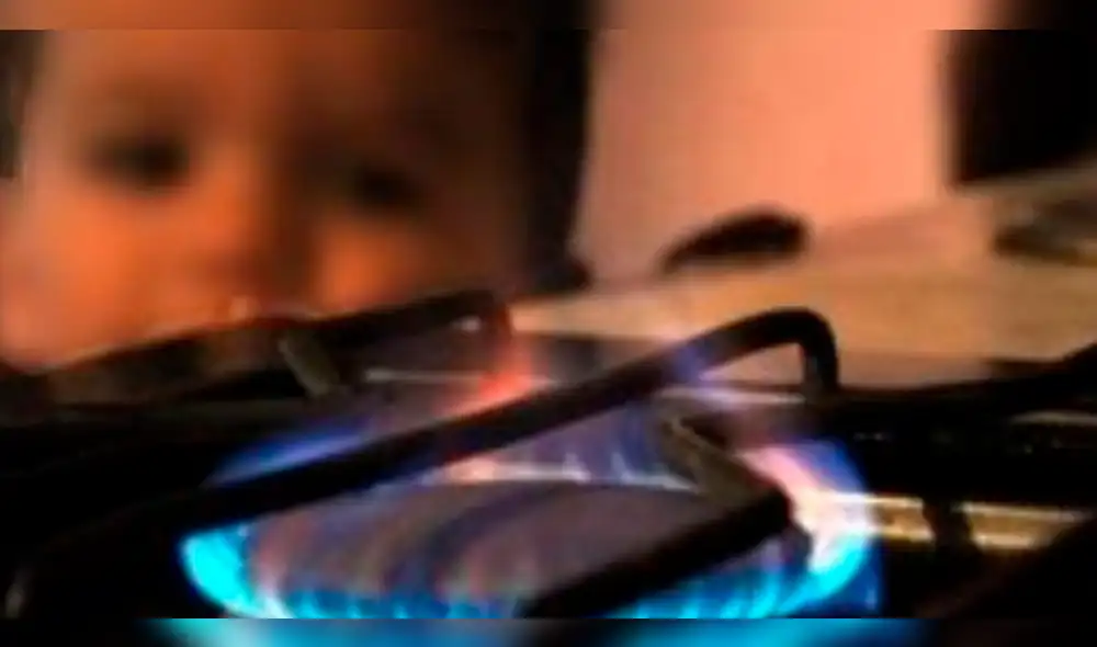 EEUU: justicia castiga a madre por permitir que le quemen las manos a sus hijas 