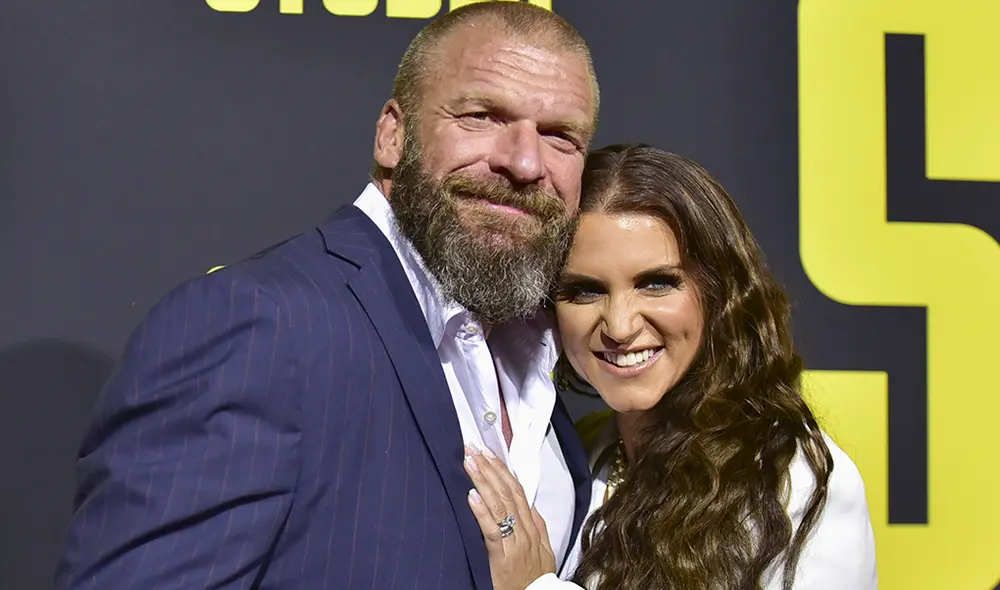 Triple H y Stephanie McMahon.