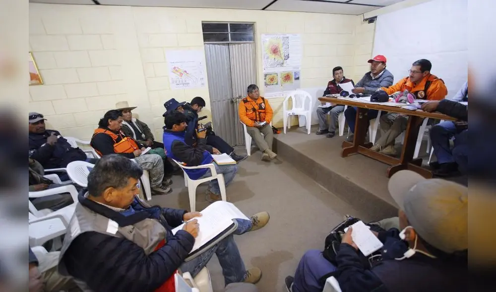 volcan ubinas cenizas poblacion