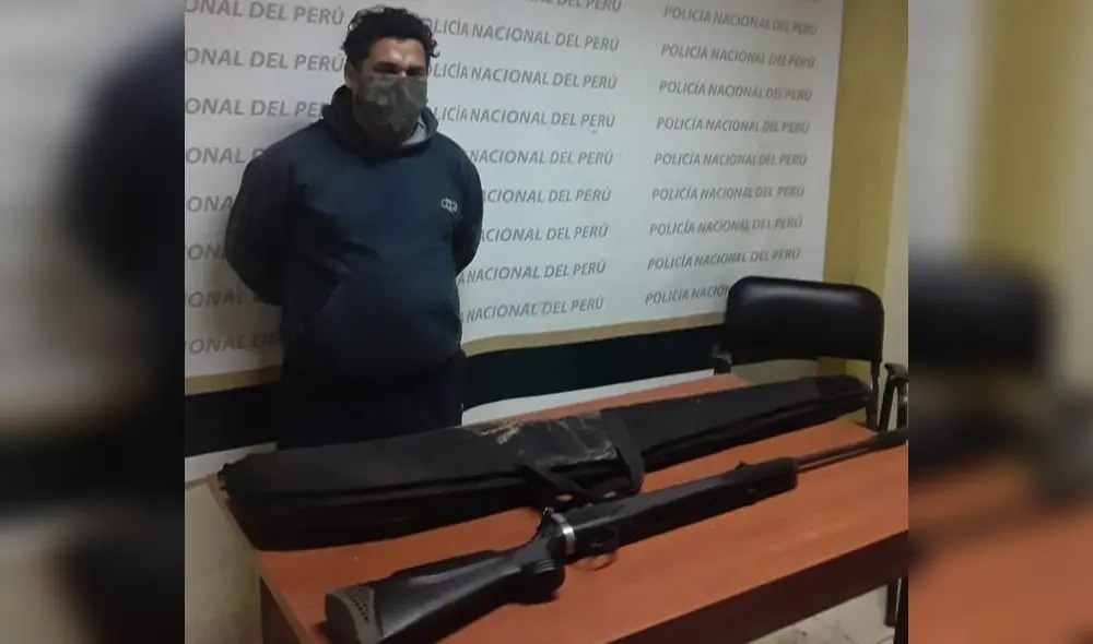 Hombre fue detenido con escopeta por golpear a un perro. Hombre fue detenido con escopeta por golpear a un perro.