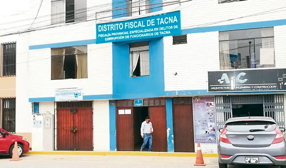 Fiscalía investiga a César Vizcarra.