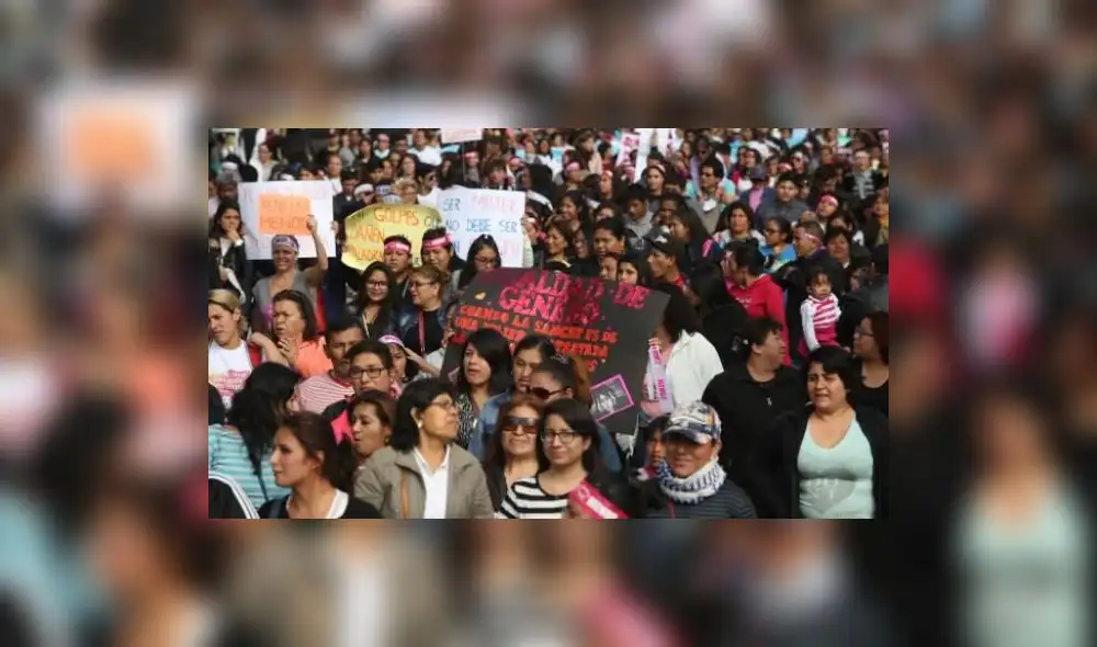 Feministas exigen se apruebe cuota de género en reforma electoral Feministas exigen se apruebe cuota de género en reforma electoral