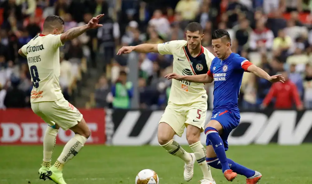 Sigue aquí EN VIVO ONLINE el partido Cruz Azul vs. América por la fecha 12 del Torneo Guardianes 2020. | Foto: EFE