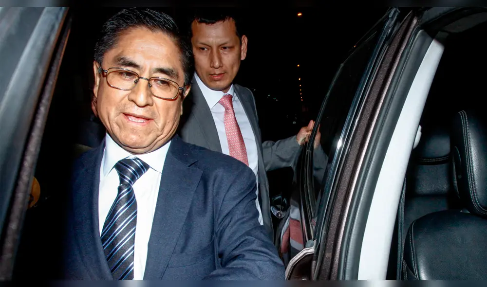 César Hinostroza fugó del país con rumbo a España César Hinostroza fugó del país con rumbo a España