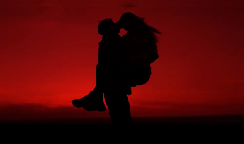 Angie Jibaja y su expareja lanzan tema en YouTube con fuertes escenas [VIDEO]