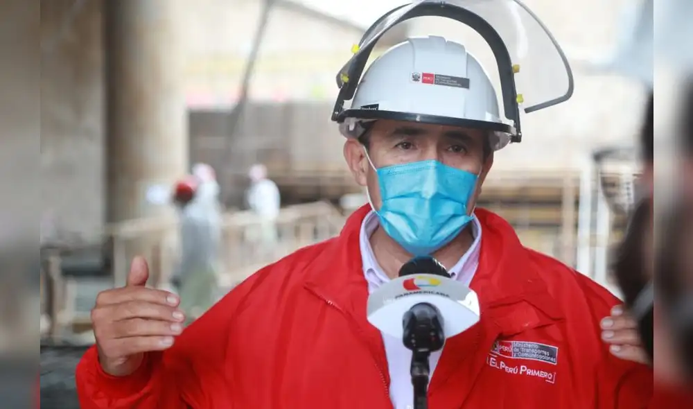 Carlos Estremadoyro supervisó el reinicio de las obras de la Línea 2 del Metro de Lima. Foto: MTC.