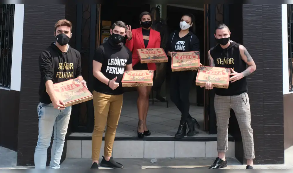 Farik Grippa, Cielo Torres, Álvaro Rod, Jair Muro y Paula Arias, líder de Son Tentación, se unieron para impulsar los negocios peruanos. Foto: Difusión