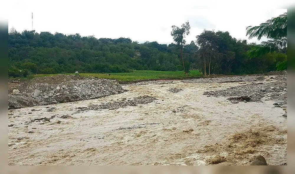 Daños. Carreteras también fueron bloqueadas por huaicos. Hay riesgo de desborde de ríos. Daños. Carreteras también fueron bloqueadas por huaicos. Hay riesgo de desborde de ríos.