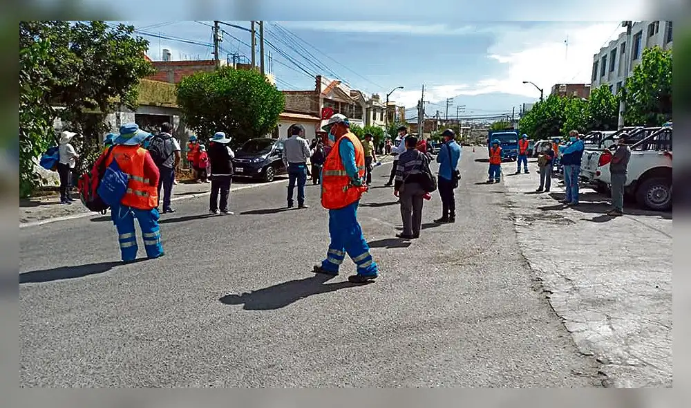 MANIFESTACIÓN. Obreros exigieron más equipos de protección. MANIFESTACIÓN. Obreros exigieron más equipos de protección.