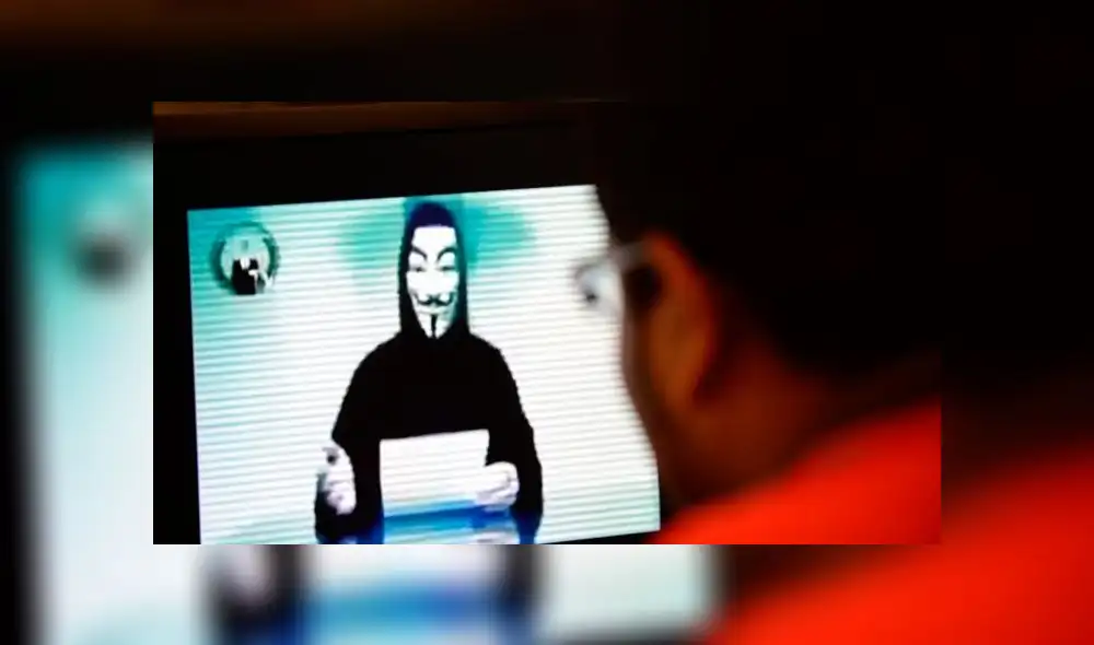 Anonymous envió mensaje a multimillonarios que donaron a Notre Dame